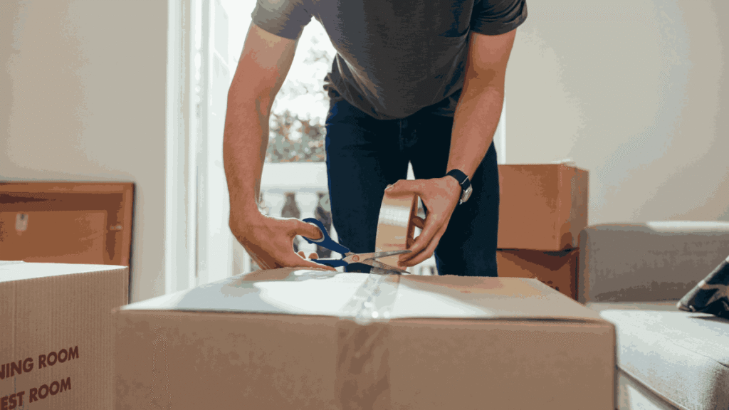 Tiger Mover’s trained team packs and handles your items with utmost care and professionalism.